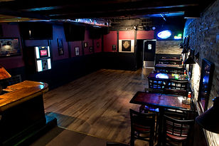 The Headliner Bar & Grill