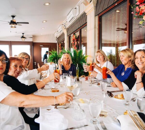 Vetro Restaurant & Lounge