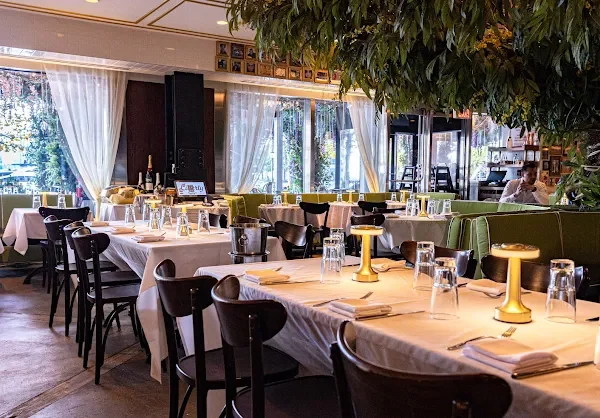 Bistro at Le District