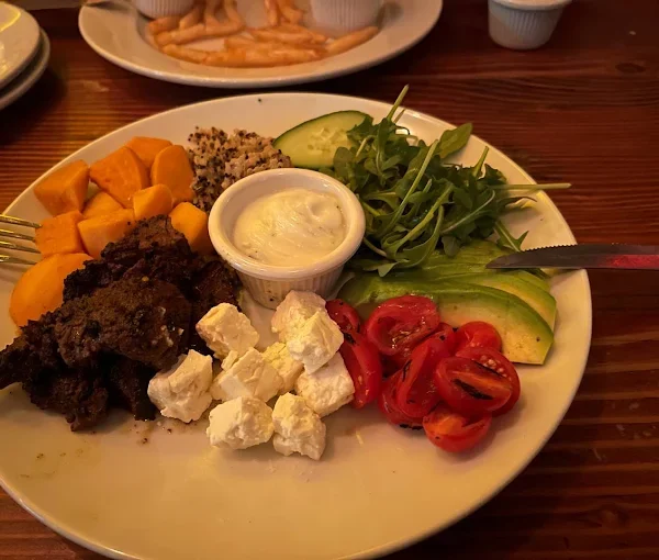 The Lowery Bar & Kitchen