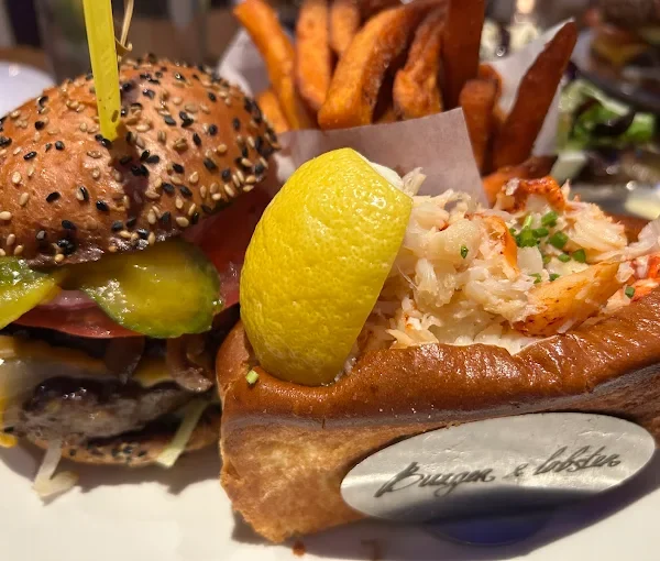 Burger & Lobster