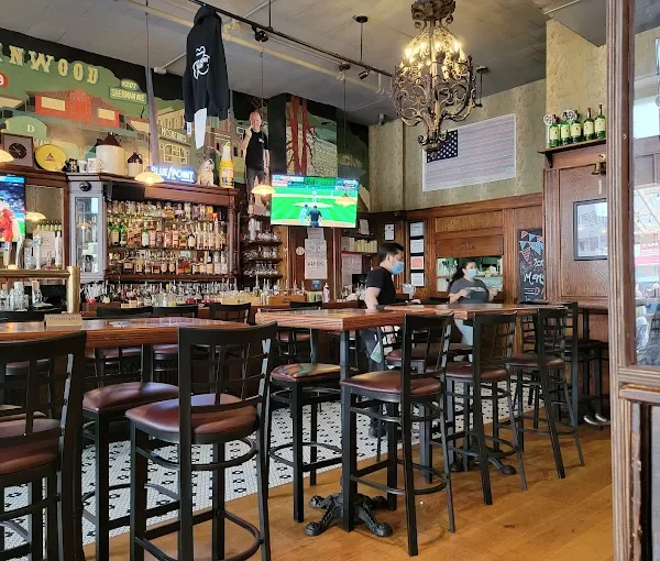Tubby Hook Tavern