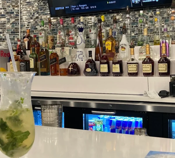 One Bar And Lounge