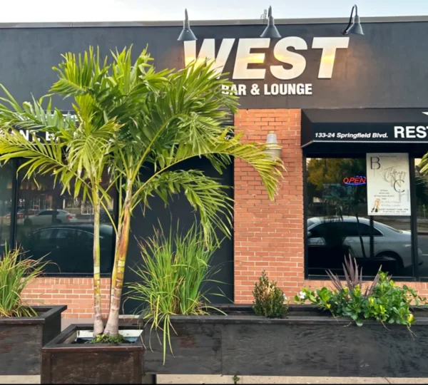 West Bar and Lounge
