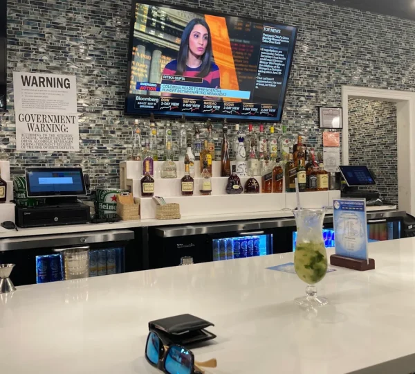 One Bar And Lounge