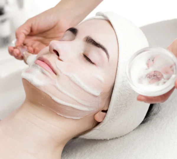 Hela Skincare